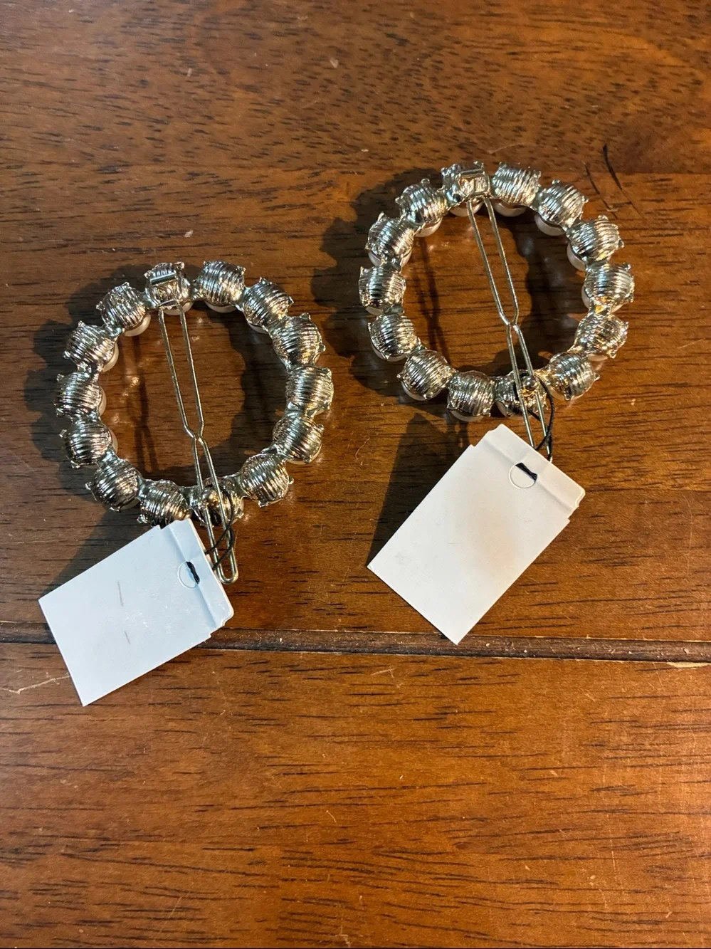 Classic Ladylike Flirty Feminine France Luxe Pearl Circle Hair Clips NWT 💋💕